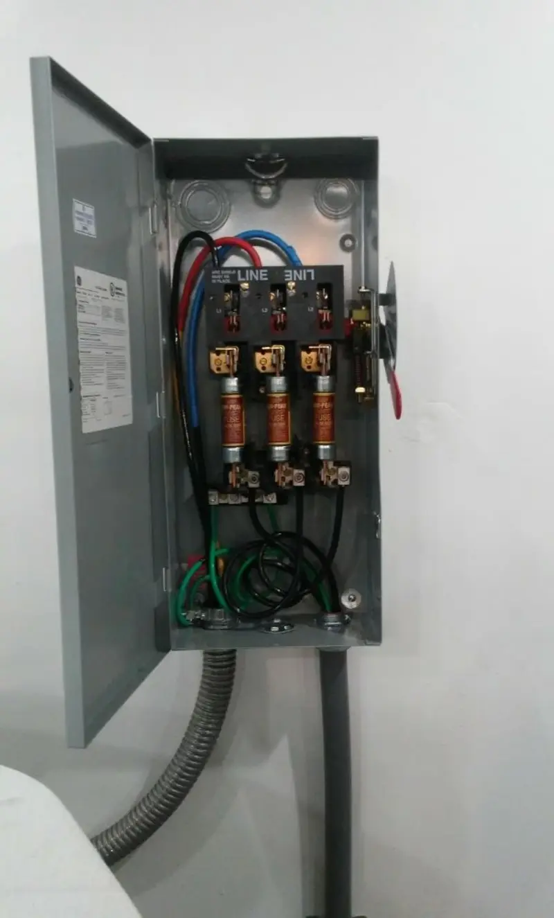 Three-phase disconnect switch installed for Smoke Detector Installation in Hazard